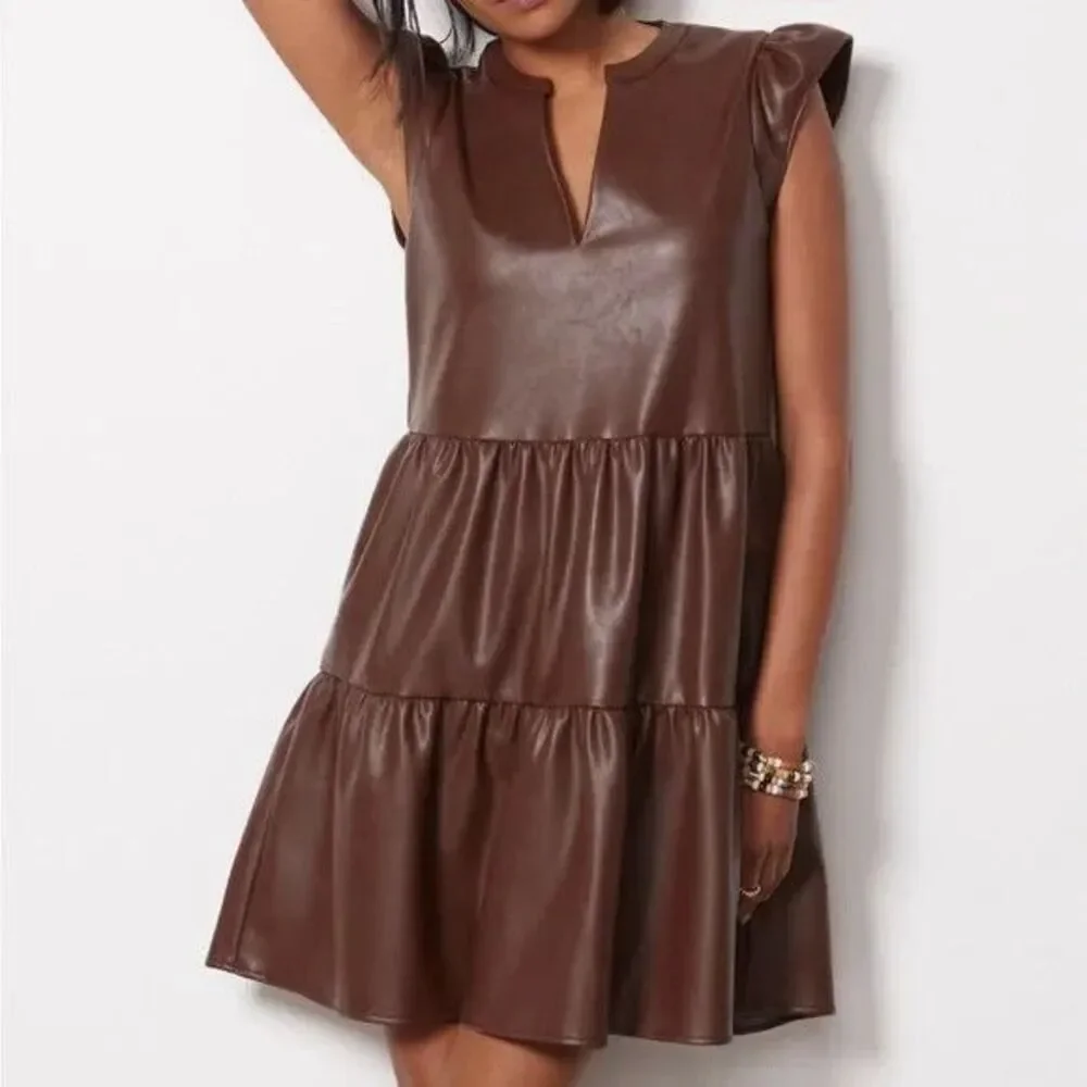 NEW~Women's EVEREVE Ella Brown Faux Leather Tiered Shift Dress M - Picture 3 of 12
